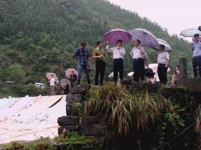 抗洪救災|邵陽書記市長奔赴新寧水廟、黃龍、回龍等地督促抗洪救災工作!最關心的還是受災群眾!