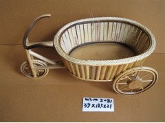 竹車工藝品 傳統(tǒng)竹藝與現(xiàn)代設計的創(chuàng)新融合與研發(fā)探索